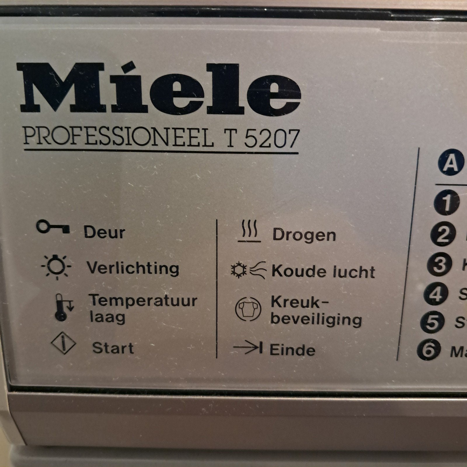 professionele  droger van miele, Ophalen, Luchtafvoer, Zo goed als nieuw, Voorlader