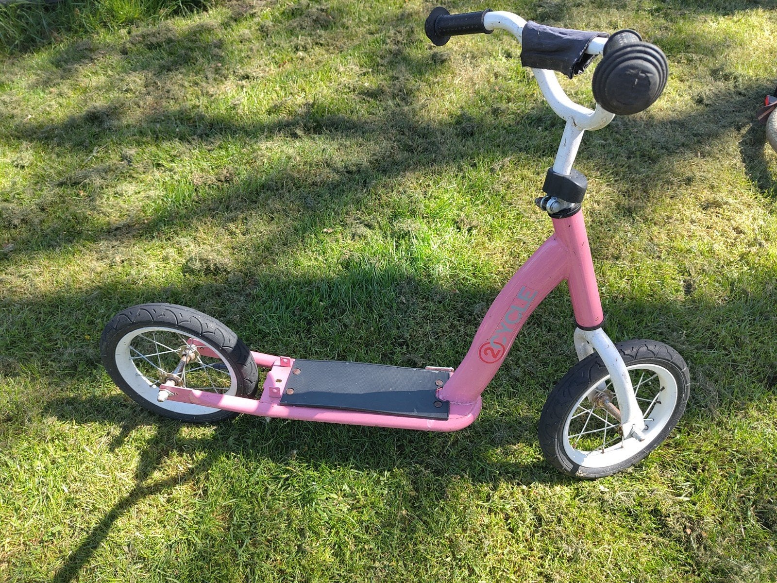 Roze kinderstep met luchtbanden, Ophalen, Gebruikt, Gewone step, Onbekend