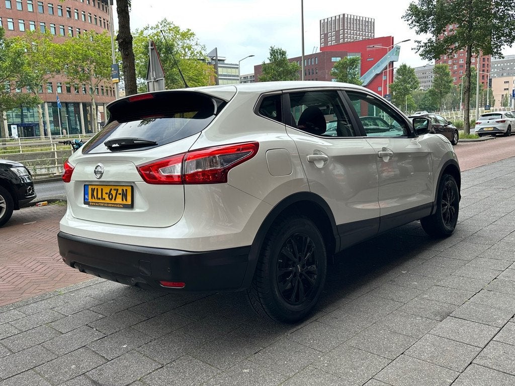 Nissan Qashqai 1.2 Tekna Airco PDC, Voorwielaandrijving, Stof, Gebruikt, Euro 6