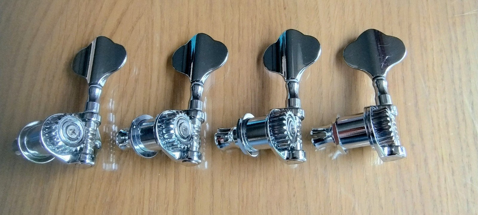Stem mechanieken voor basgitaar, Muziek en Instrumenten, Ophalen of Verzenden, Gebruikt, Elektrische basgitaar