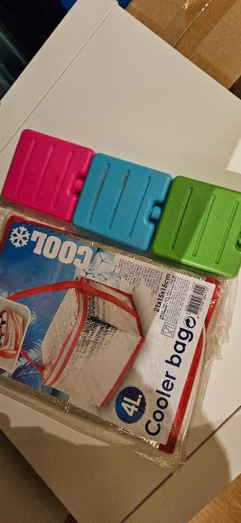 koeltasje met 3 elementen voor maar € 1,00 in 1 koop, Ophalen of Verzenden, Nieuw