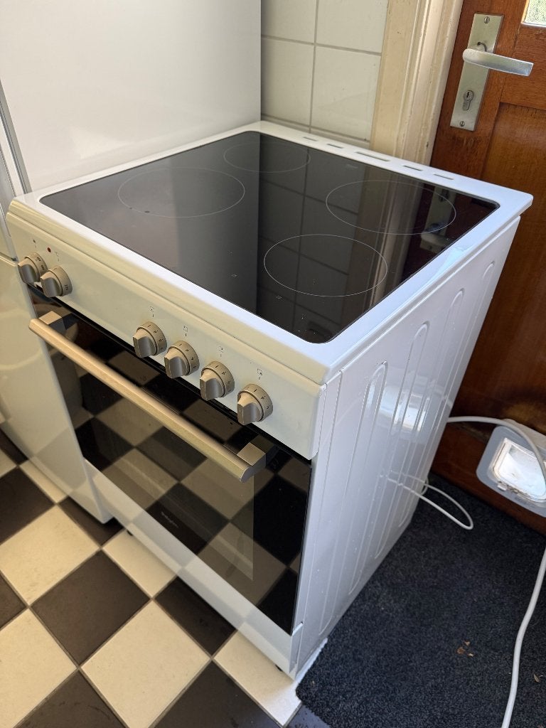 Inductie fornuis met elektrische oven Pelgrim, Ophalen, 4 kookzones, Zo goed als nieuw, Energieklasse A of zuiniger