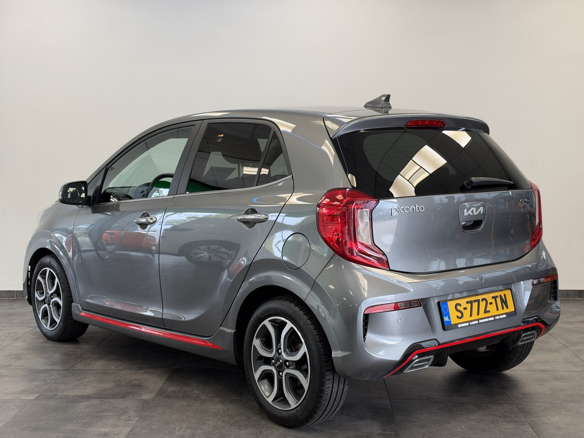 Kia Picanto 1.0 DPi GT-Line Navigatie CruiseControl Leder, Auto's, Voorwielaandrijving, Gebruikt, Met garantie (alle), 4 stoelen