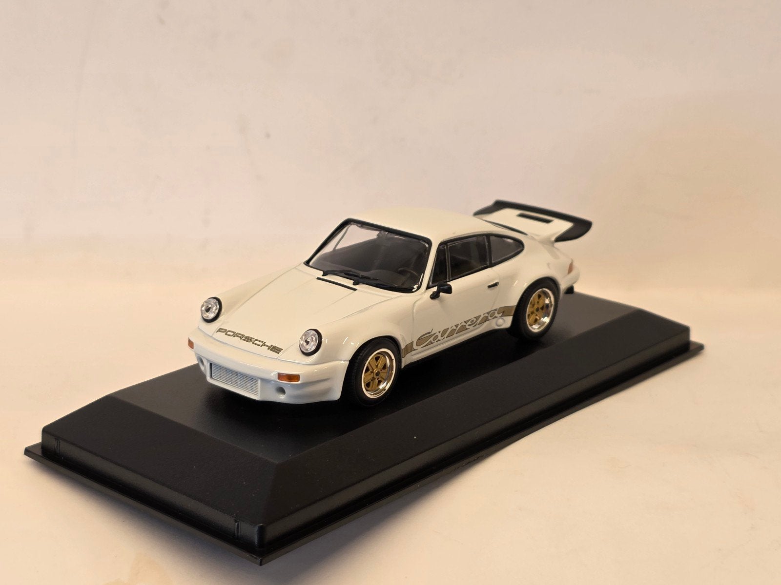 Maxichamps Porsche 911 Carrera RS 3.0 1:43, Auto, Nieuw, Ophalen of Verzenden, MiniChamps