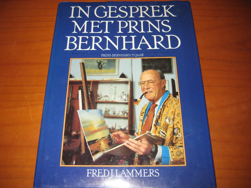 In Gesprek met Prins Bernhard, 75 Jaar (244), Ophalen of Verzenden, Zo goed als nieuw, Nederland, Tijdschrift of Boek