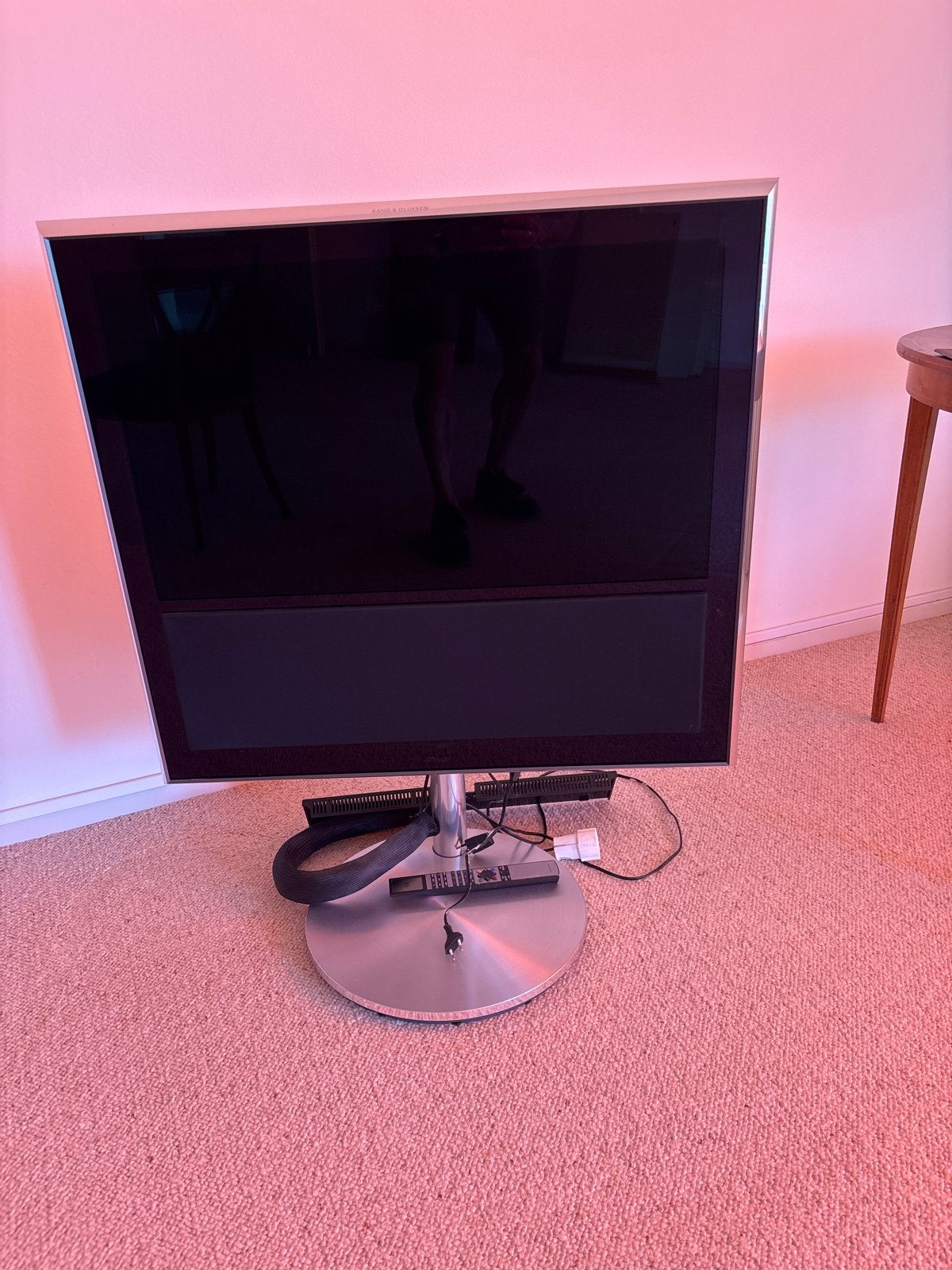 Bang & Olufsen BeoVision 10, Gebruikt, 50 Hz, 100 cm of meer, Ophalen