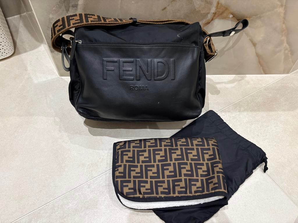 Fendi Luiertas origineel zwart, Kinderen en Baby's, Ophalen, Gebruikt