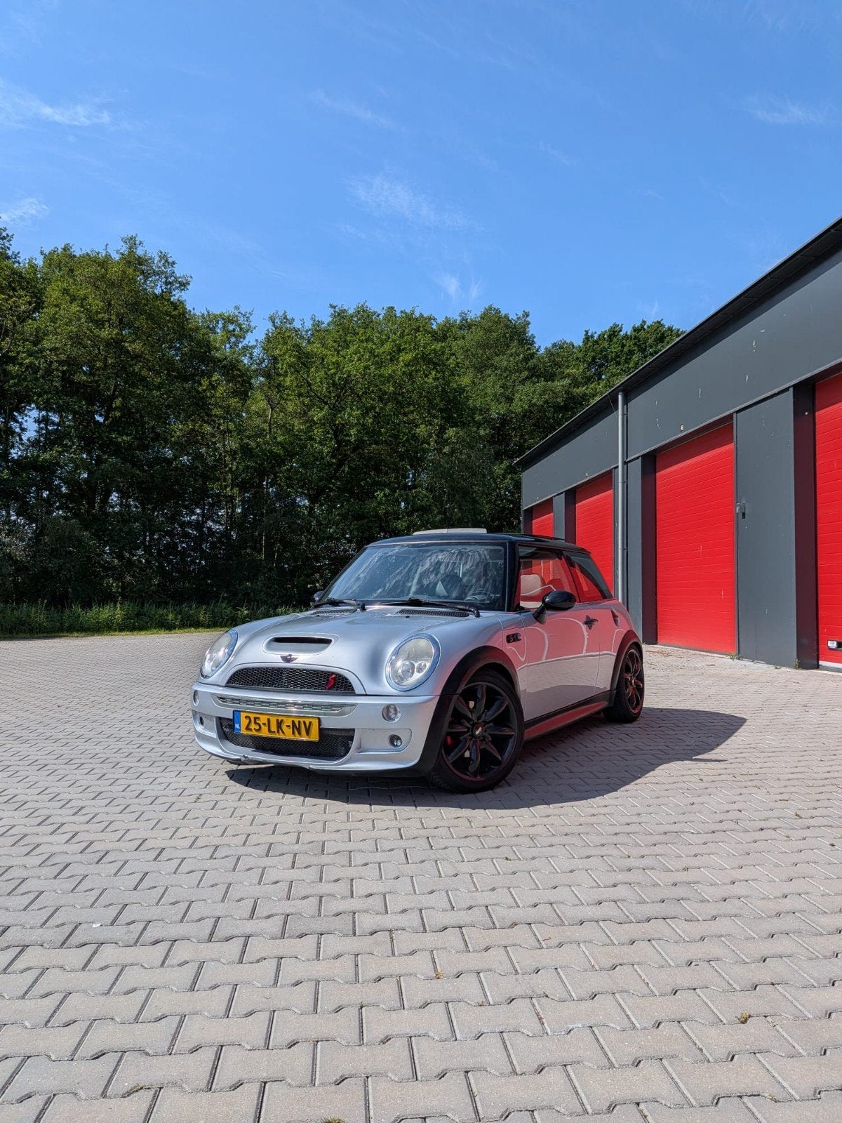 Mini Cooper S 1.6 met upgrade naar 210 PK, Voorwielaandrijving, 4 cilinders, 4 stoelen, Origineel Nederlands