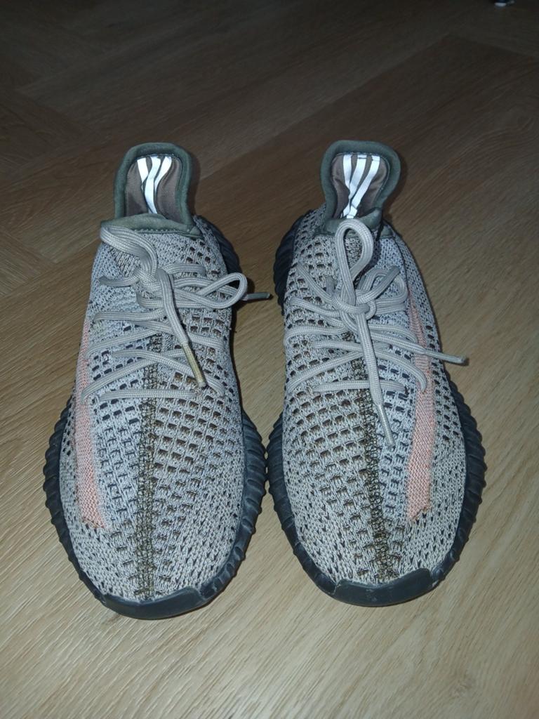 Yeezy Boost 350 Sneakers - Stijlvol en Comfortabel, Kleding | Heren, Schoenen, Ophalen, Overige kleuren, Sneakers of Gympen, Gedragen