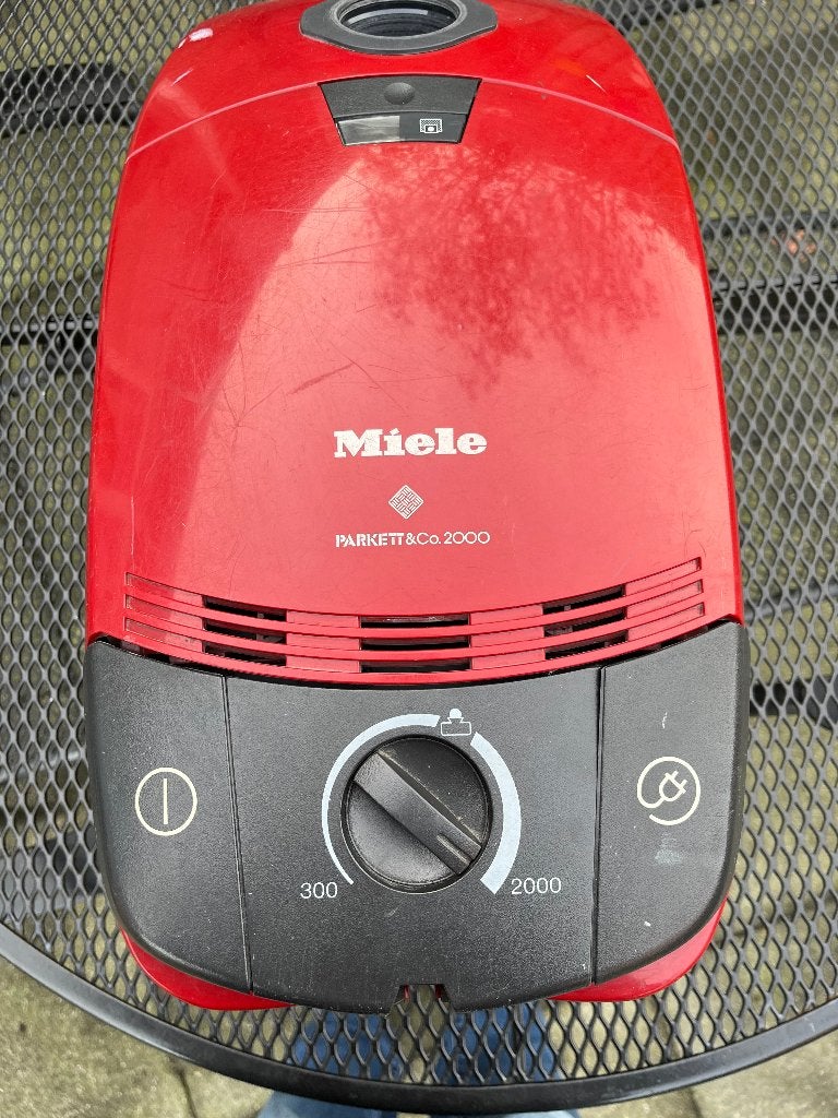Stofzuiger, Gebruikt, 1600 tot 2000 watt, Miele, Sledestofzuiger