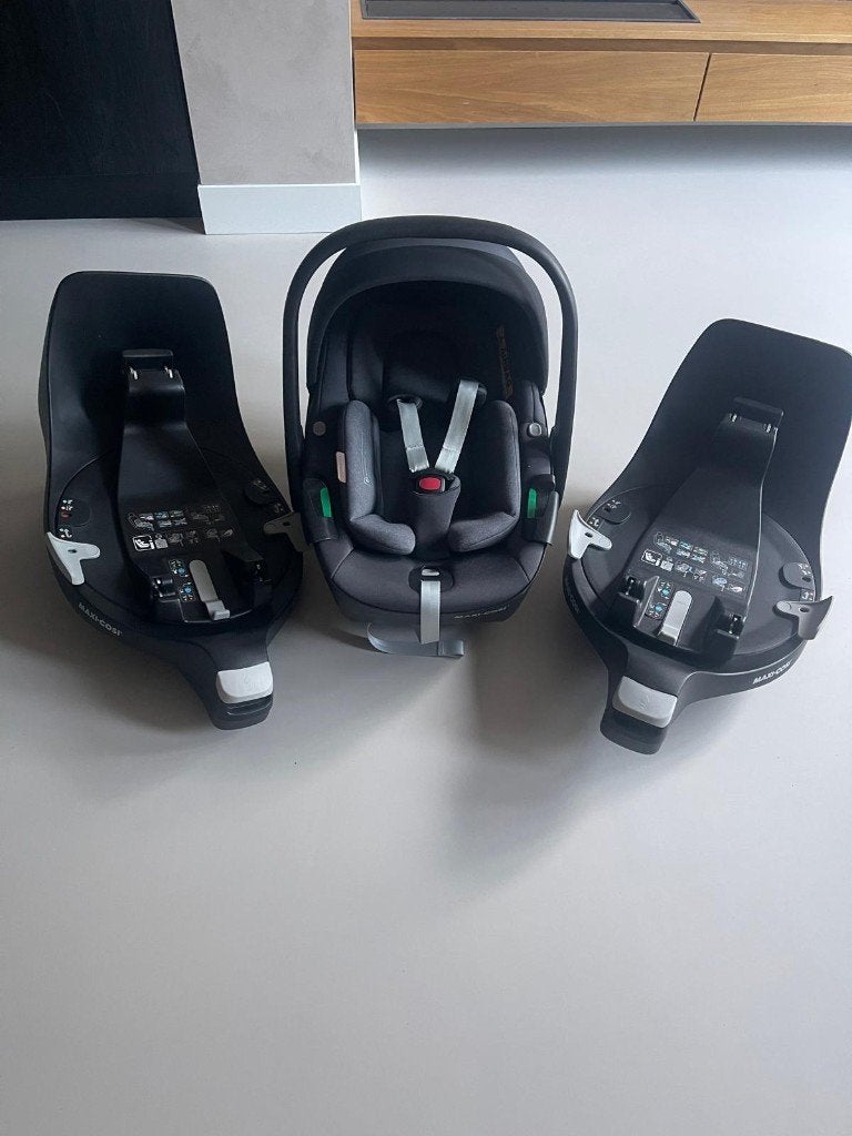 Maxi-Cosi Pebble 360 + 2x  Maxi-Cosi Familyfix 360 Base, Ophalen, Gebruikt, Isofix, 0 t/m 13 kg