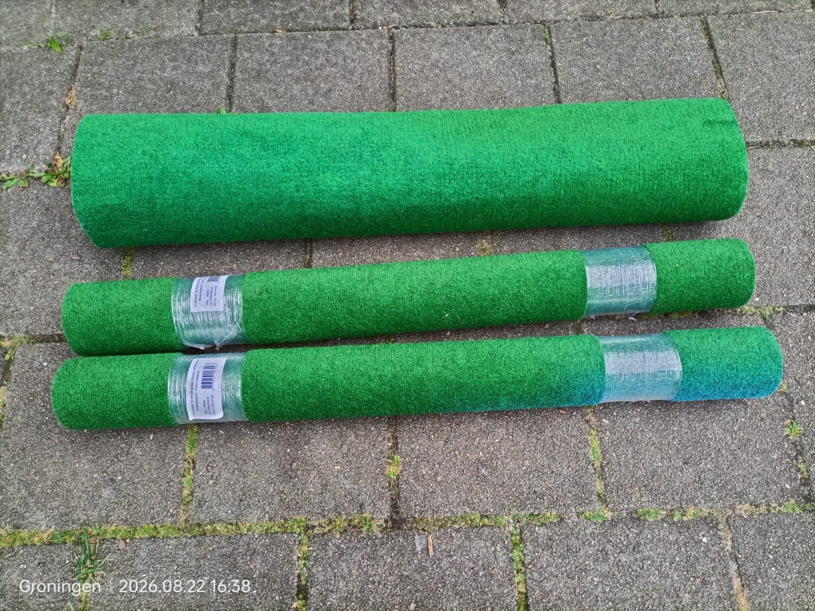 3 rollen kunstgras (1 geopend, ongebruikt), Ophalen, Zo goed als nieuw, Minder dan 10 m², Kunstgras