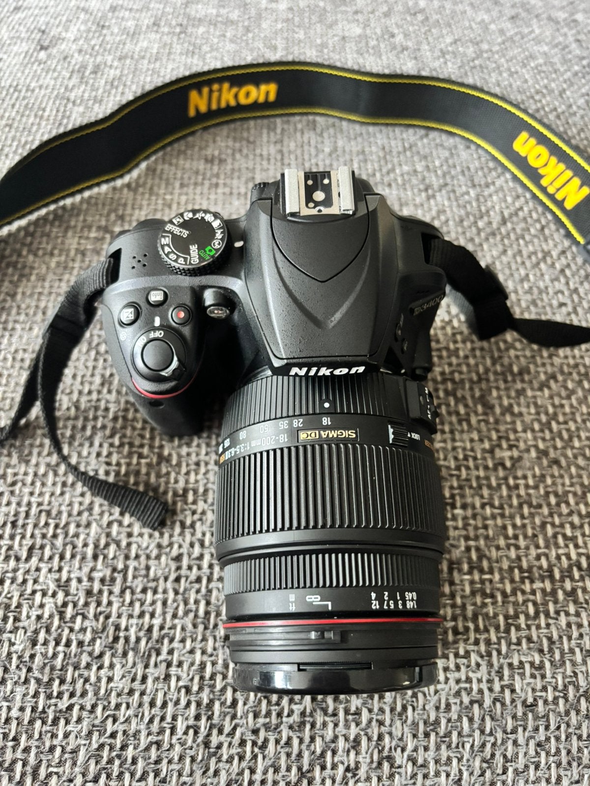 Nikon D3400 spiegelreflex camera met 3 lenzen. Complete set., Ophalen, Zo goed als nieuw, Bluetooth, 24 megapixels