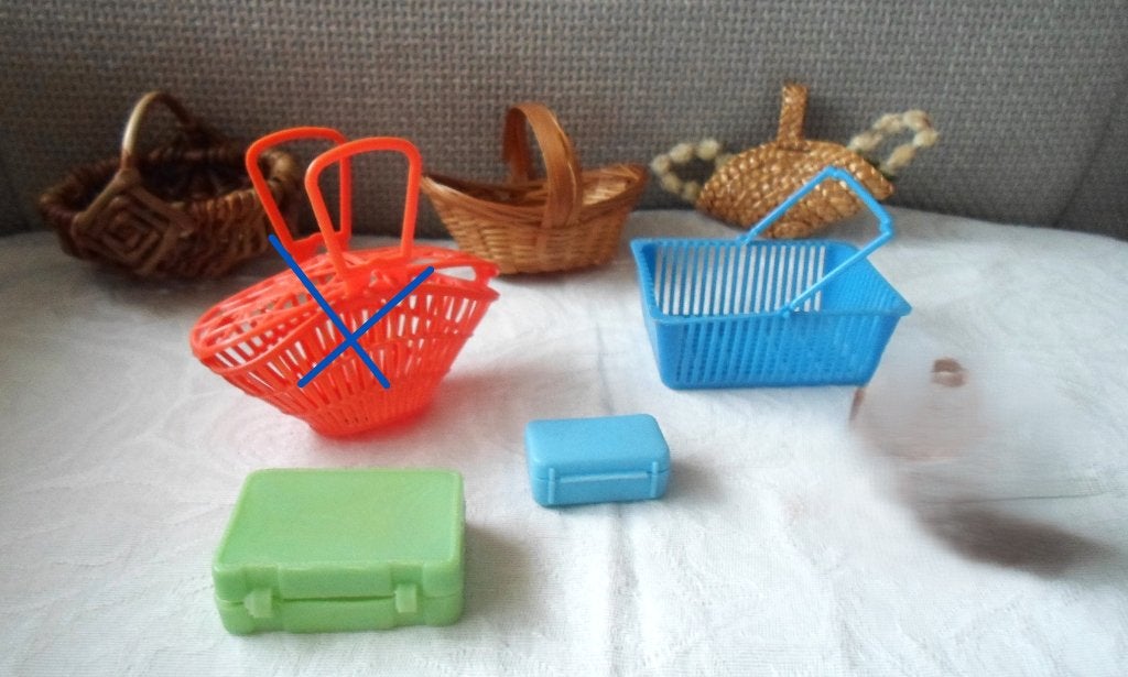 Tasje / boodschaptasje / koffertjes voor popjes. 1 euro p.s., Verzamelen, Ophalen of Verzenden, Gebruikt, Accessoires