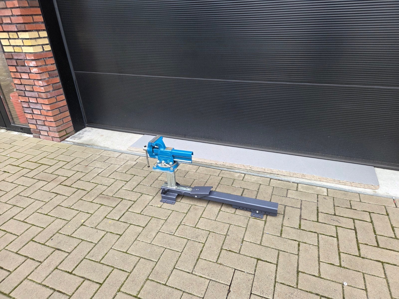Kanca 120 mm bankschroef uitklapsysteem bedrijfswagen inrich, Ophalen