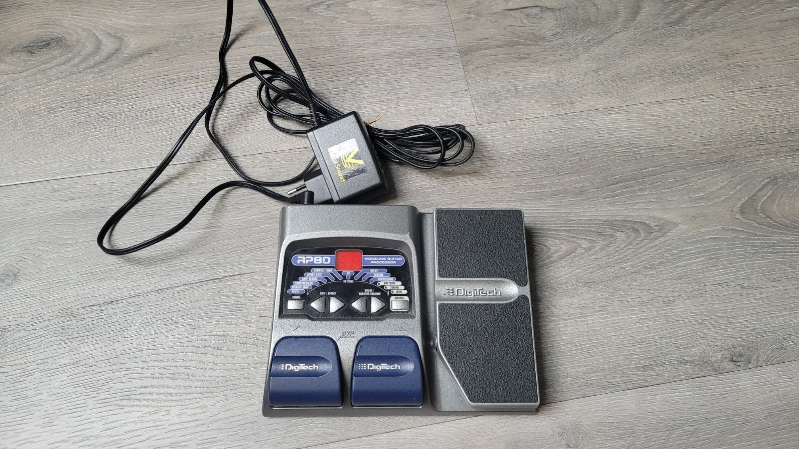 DigiTech RP50 Multi-effect Pedaal met Tuner, Muziek en Instrumenten, Effecten, Gebruikt, Multi-effect, Ophalen of Verzenden