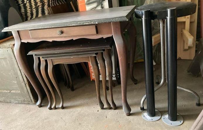 Houten tafeltje met lade, queen ann, en 3 bijzet tafeltjes, Ophalen of Verzenden, Gebruikt, Rechthoekig, Minder dan 55 cm