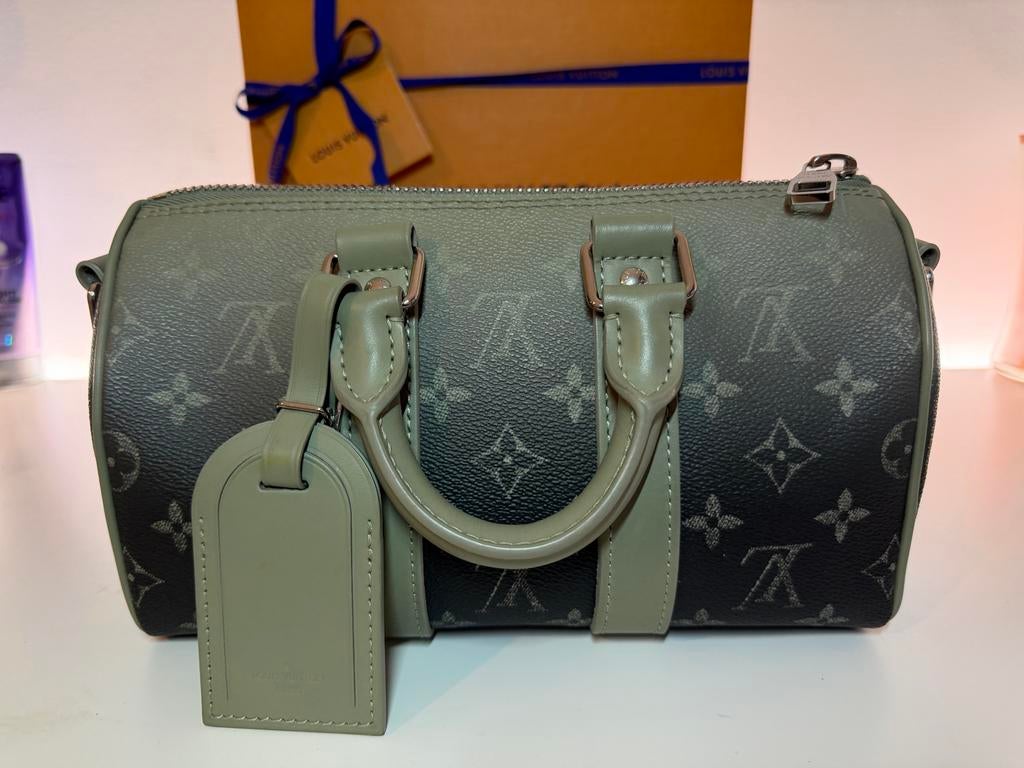 Louis Vuitton Keepall 25, Ophalen of Verzenden, Zo goed als nieuw, Groen, Handtas