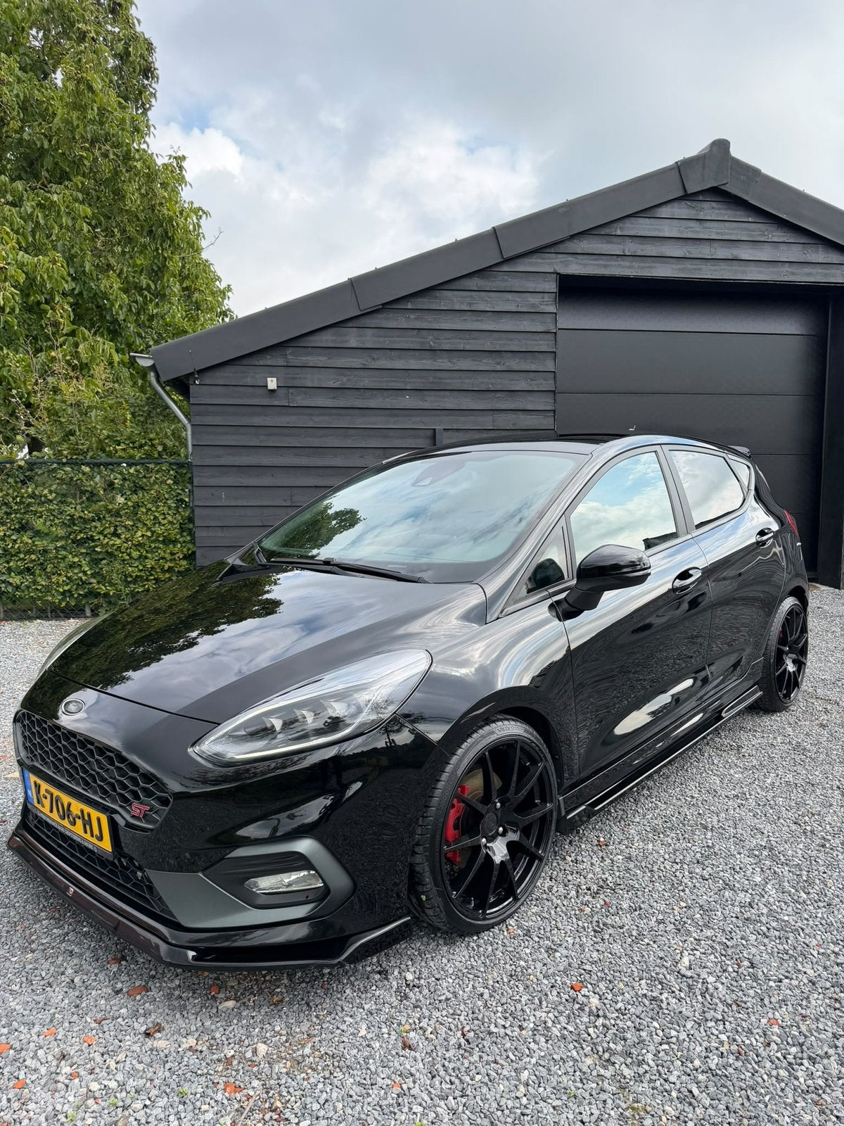 Ford Fiësta 1.5 200pk 5dr 2018 Zwart, Auto's, Voorwielaandrijving, Zwart, 14 km/l, 1183 kg