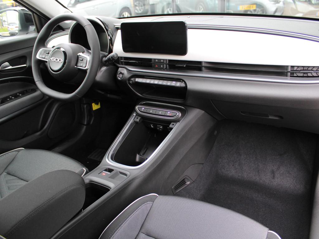 Fiat 600 1.2 Hybrid Icon VOORRAAD KORTING, Stof, Euro 6, 1199 cc, 620 kg