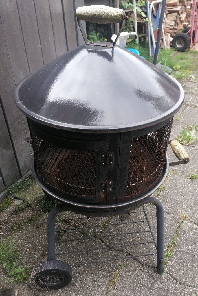 Verrijdbare zwarte stalen vuurkorf BBQ, Tuin en Terras, Vuurkorven, Ophalen, Gebruikt, Vuurkorf