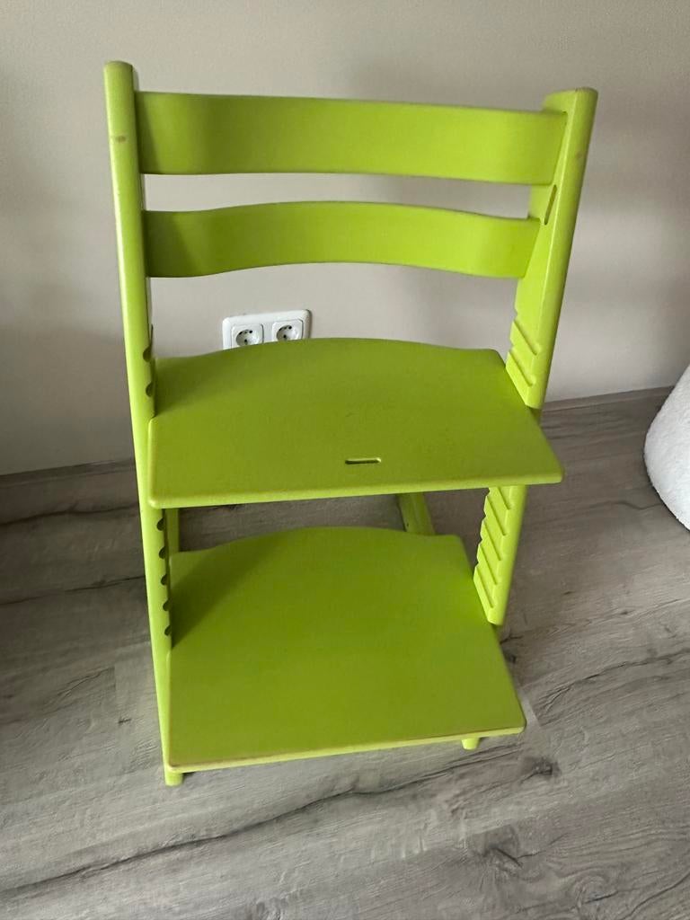 Stokke Tripp Trapp groene kleur meegroeistoel, Kinderen en Baby's, Ophalen, Gebruikt, Meegroeistoel, Aanschuifbaar