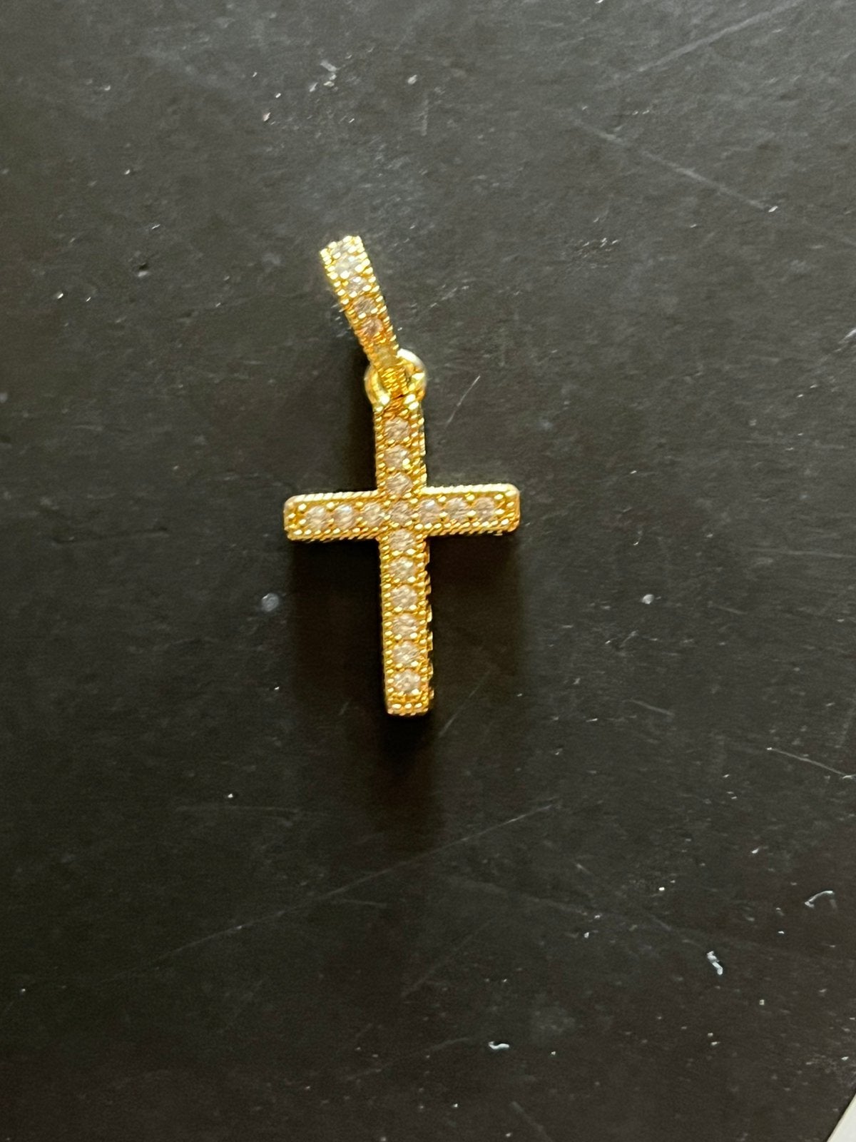 Pandora goldplated kruisje., Ophalen of Verzenden, Zo goed als nieuw, Kruis of Symbool, Goud