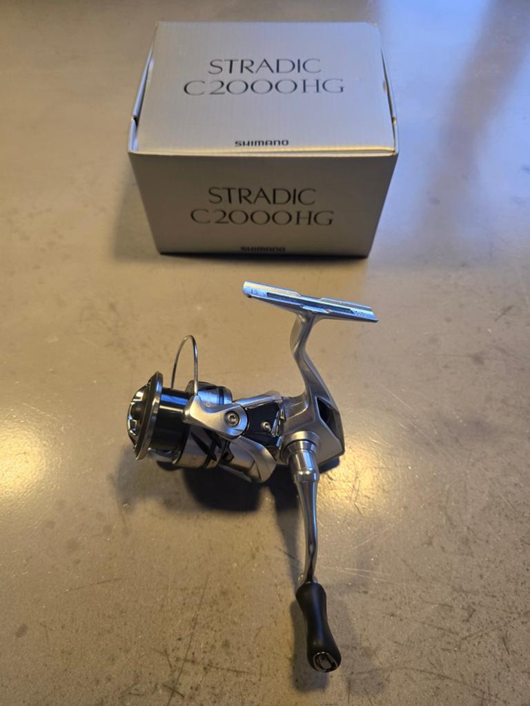 Shimano Stradic c2000HG, Watersport en Boten, Hengelsport | Roofvissen, Ophalen of Verzenden, Molen