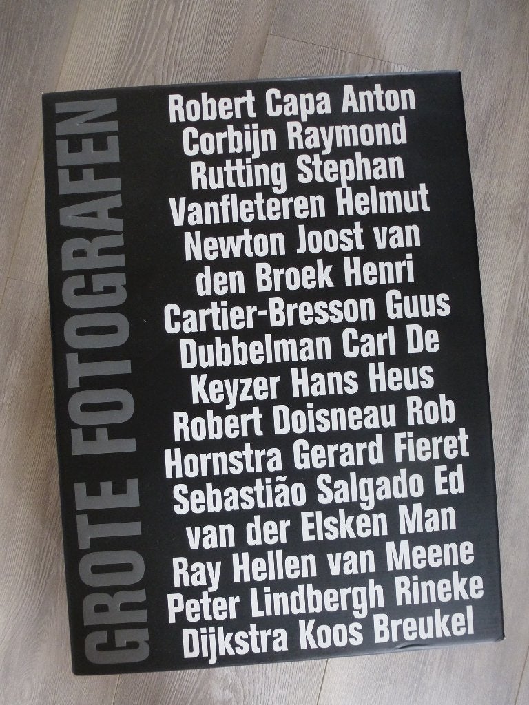 "Grote Fotografen" - Cassette met collectie van 20 katernen, Boeken, Zo goed als nieuw, Zie beschrijving, Ophalen, Fotografen