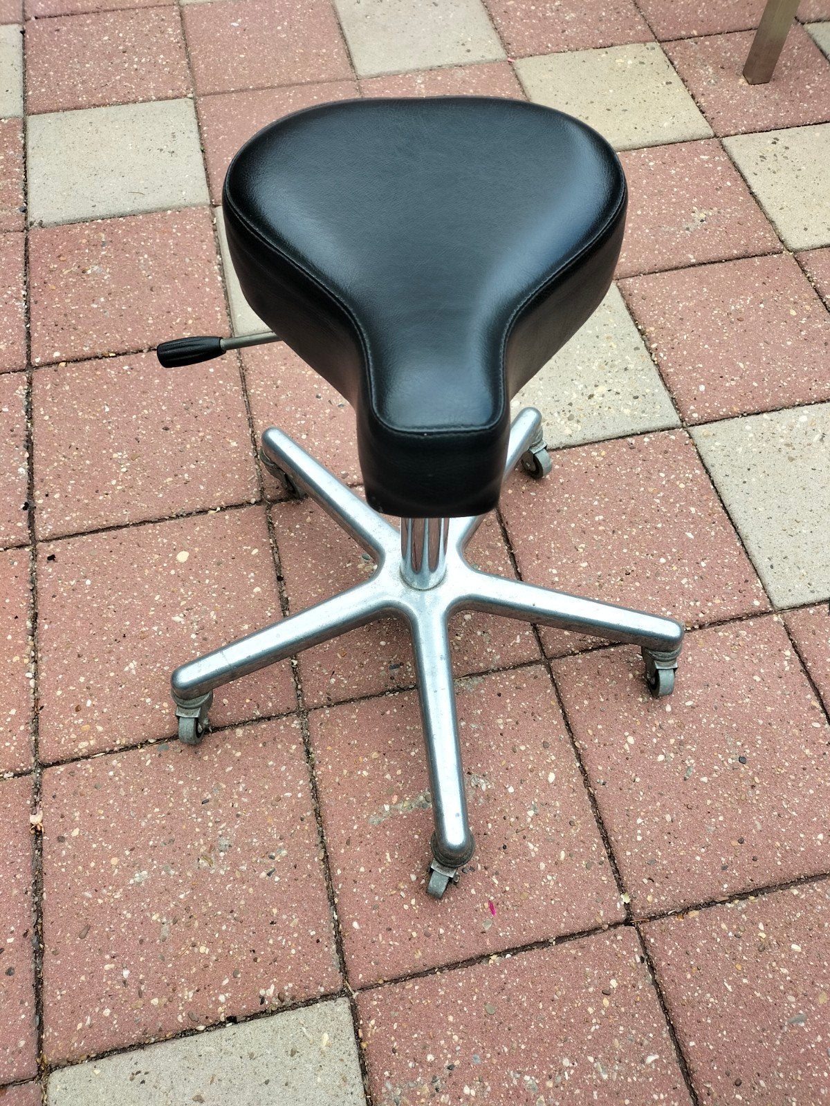 Zadelkruk met wielen - Ergonomisch en Verstelbaar, Ophalen, Gebruikt, Zwart, Ergonomisch, Modern