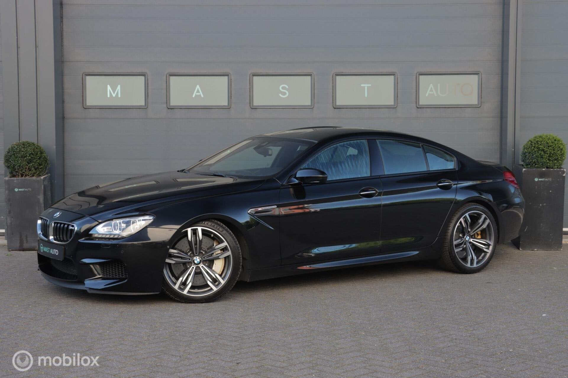 BMW M6 Gran Coupé|Keramisch|B&O|HUD|Carbon|NAP|Massage|, Auto's, BMW, Automaat, Euro 5, Zwart, Bedrijf