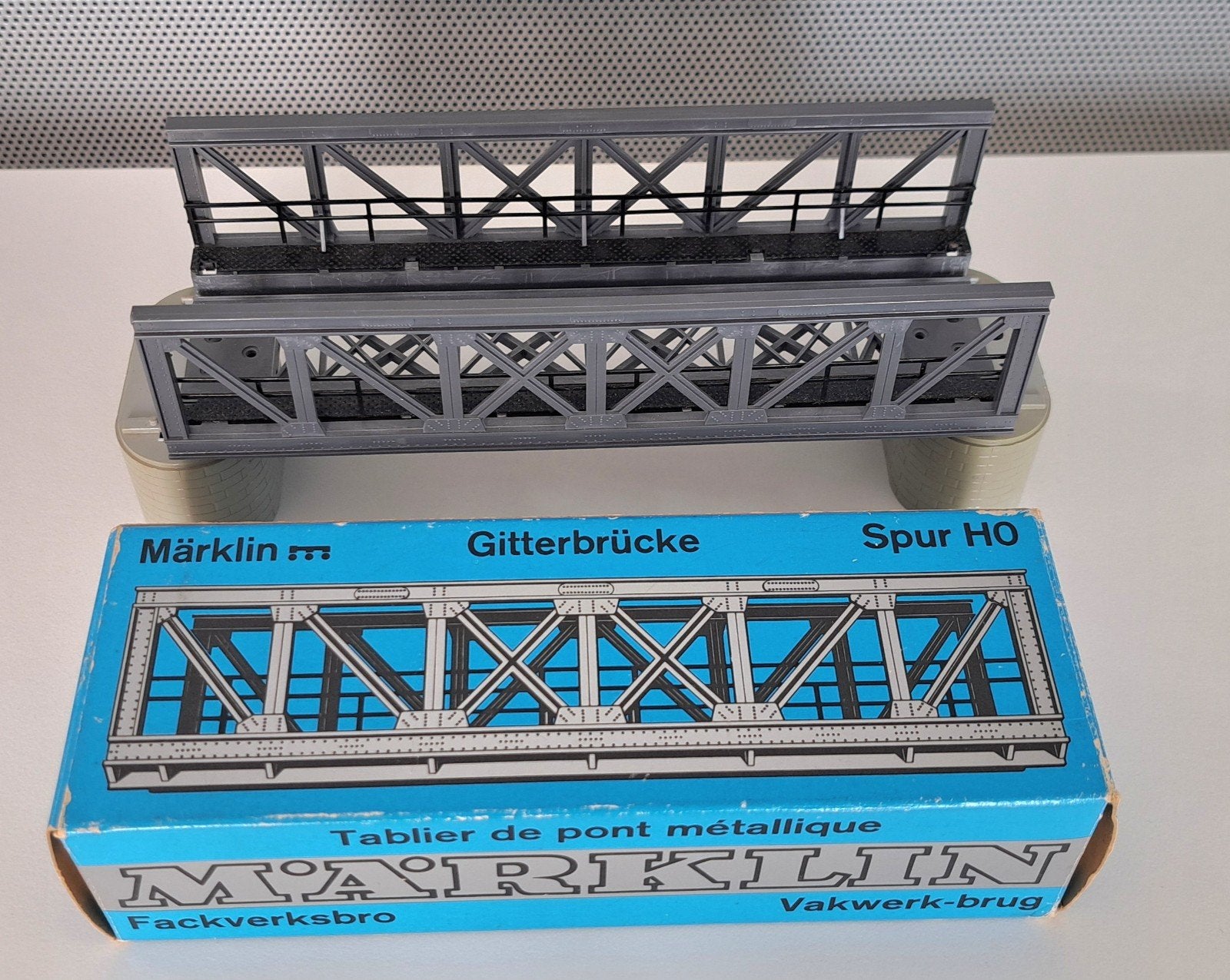 Marklin brug 7262 + 2 pijlers., Hobby en Vrije tijd, Modeltreinen | H0, Ophalen of Verzenden, Wisselstroom, Märklin