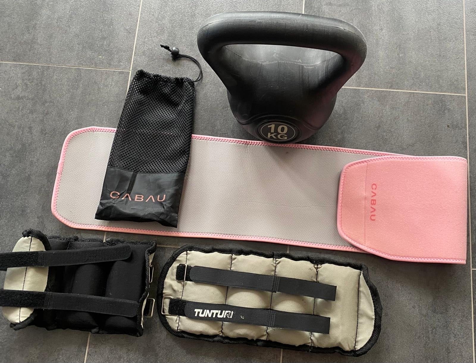Fitness set: Kettlebell, enkelgewichten en weerstandsband, Ophalen, Gebruikt, Armen, Kettlebell