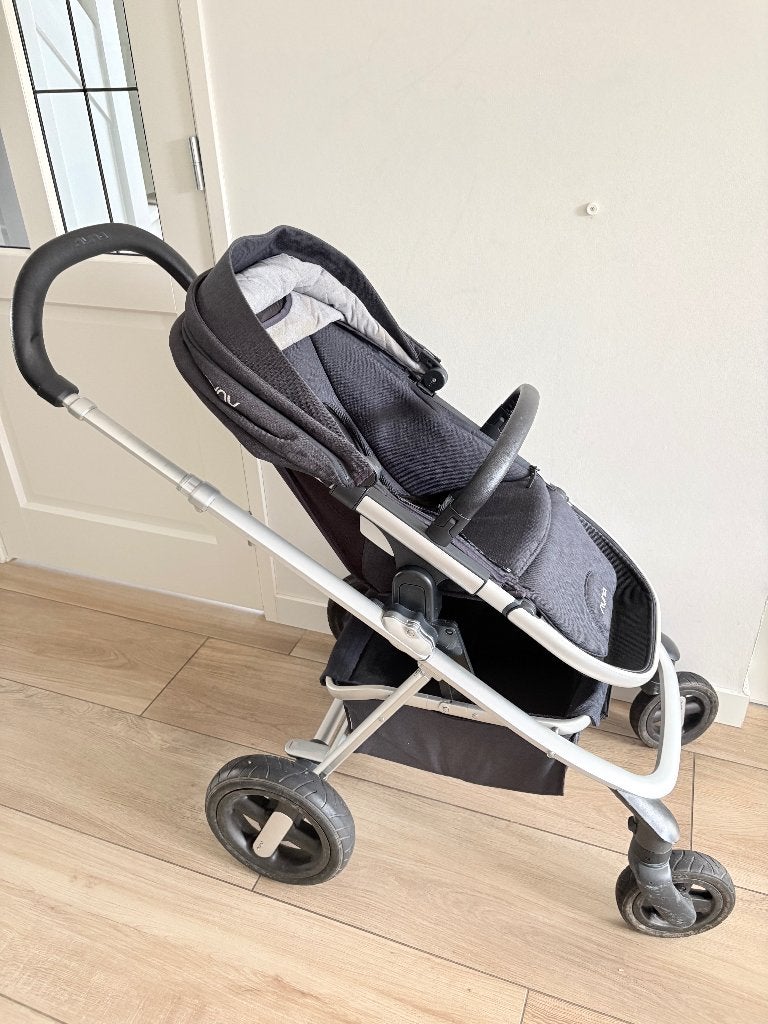 Nuna IVVI Savi kinderwagen compleet met accessoires, Kinderen en Baby's, Gebruikt, Combiwagen, Met reiswieg, Ophalen