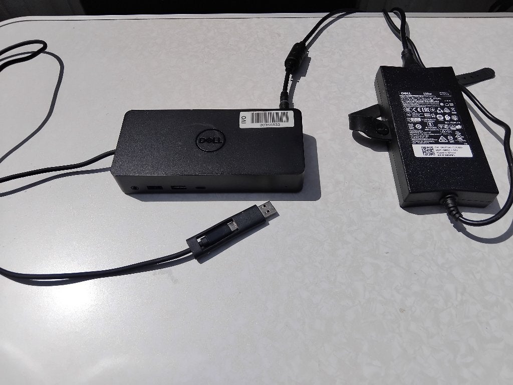 Dell D6000 Dockingstation met Originele 130w Oplader/Voeding, Computers en Software, Dockingstations, Gebruikt, Docking station