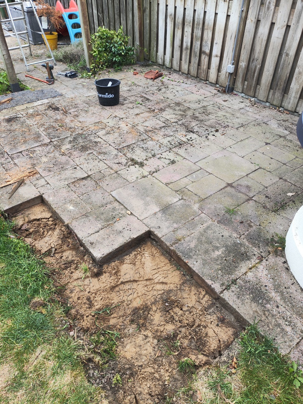Wildverband ca 9m2 8cm dik, Ophalen, Gebruikt, Beton, Terrastegels