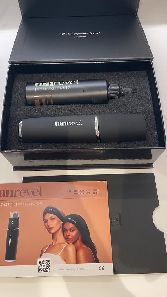 Tan revel pro inclusief extra bruiningsfles nieuw, Sieraden, Tassen en Uiterlijk, Uiterlijk | Lichaamsverzorging, Ophalen of Verzenden