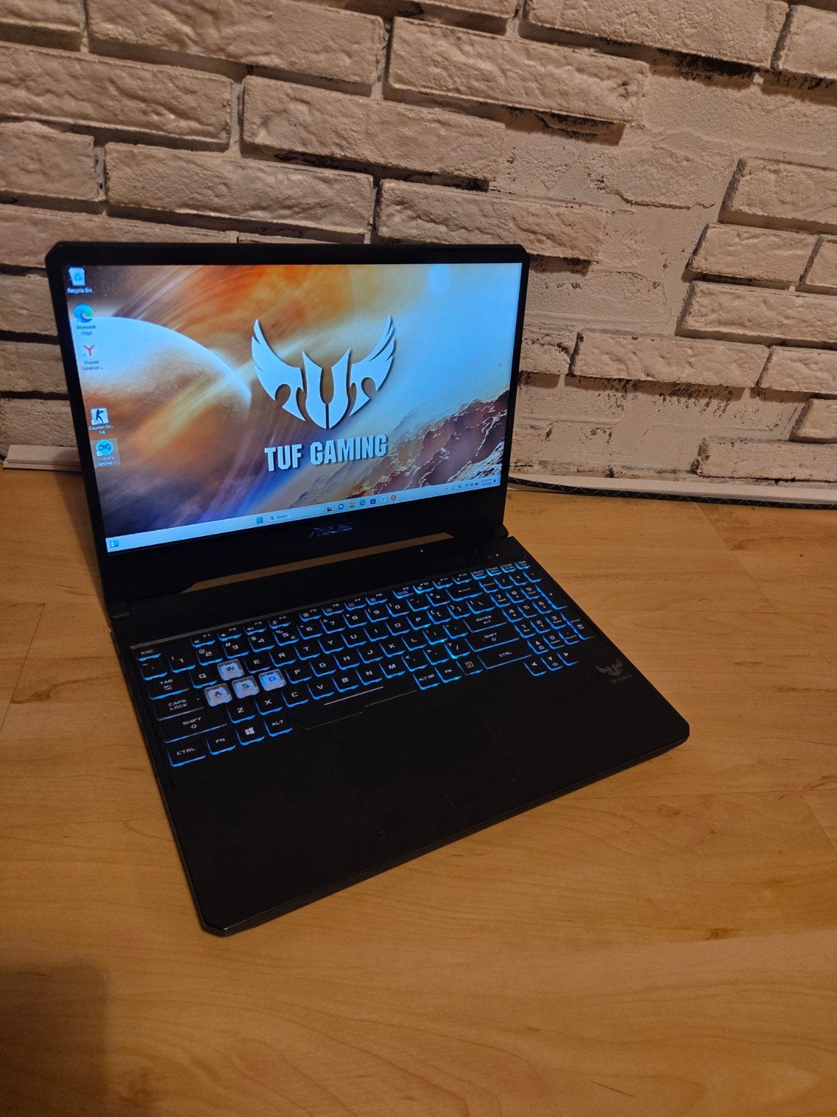 Krachtige ASUS TUF Gaming Laptop, Met videokaart, 2 tot 3 Ghz, 15 inch, ASUS