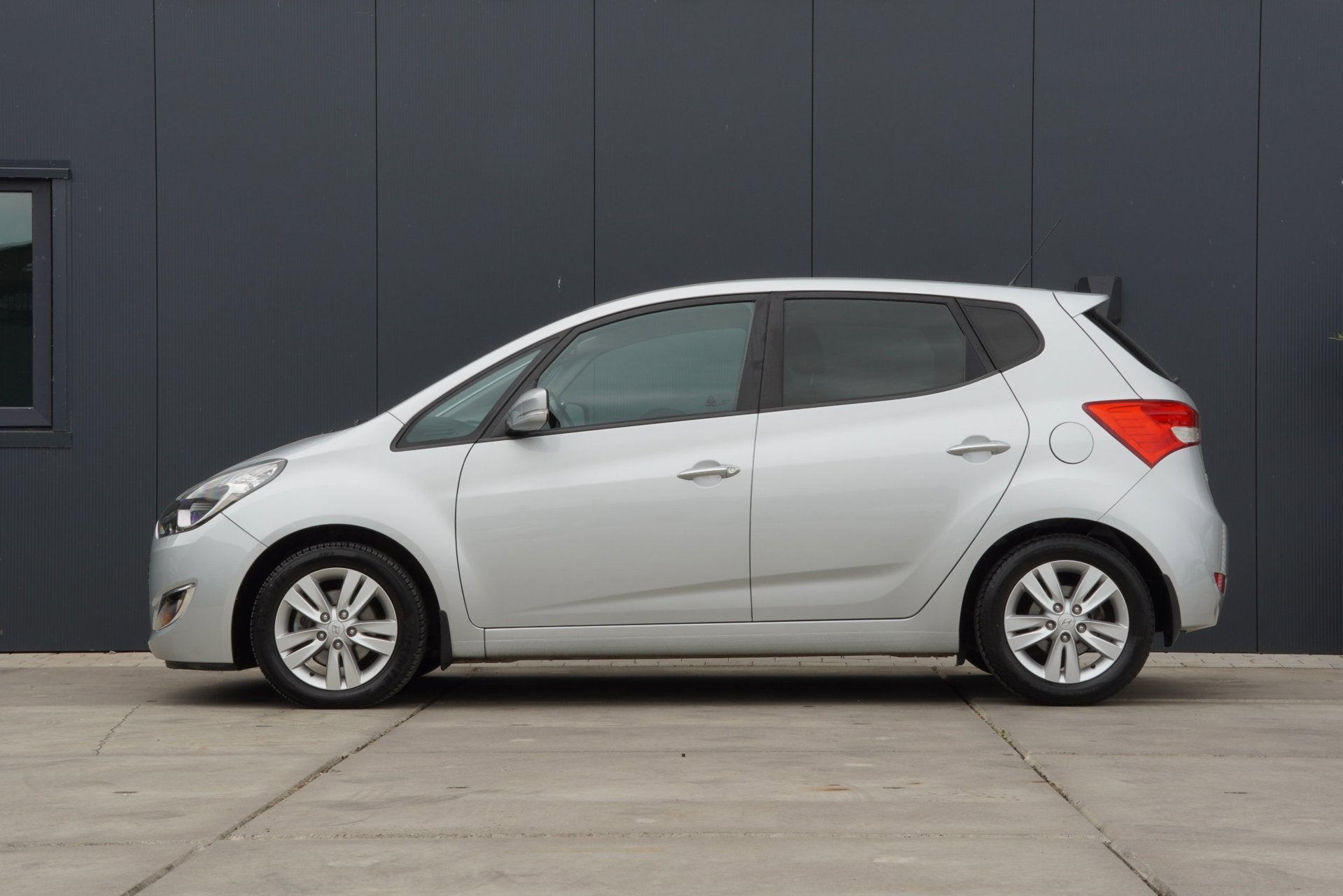 Hyundai Ix20 1.6i i-Vision Automaat Airco Clima Cruise contr, Auto's, Euro 5, 4 cilinders, Electronic Stability Program (ESP)