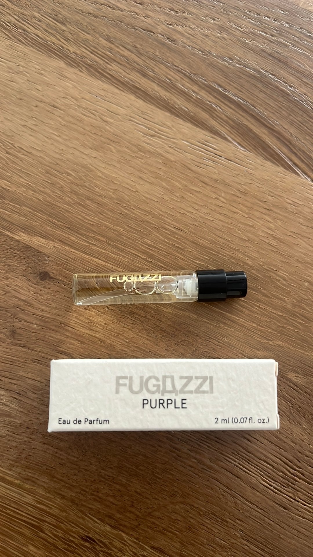 Purple eau de parfum fugazzi 2 ml, Sieraden, Tassen en Uiterlijk, Ophalen of Verzenden, Nieuw