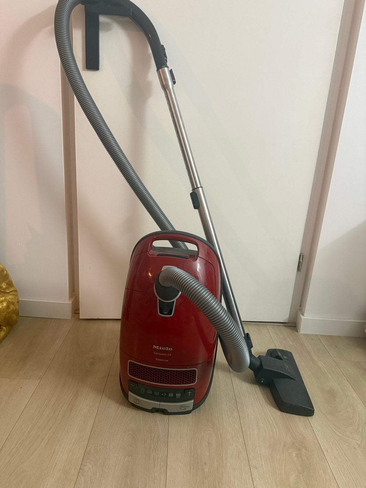 Miele Complete C3 PowerLine stofzuiger, Witgoed en Apparatuur, Stofzuigers, Stofzak, Gebruikt, Ophalen of Verzenden, 1600 tot 2000 watt