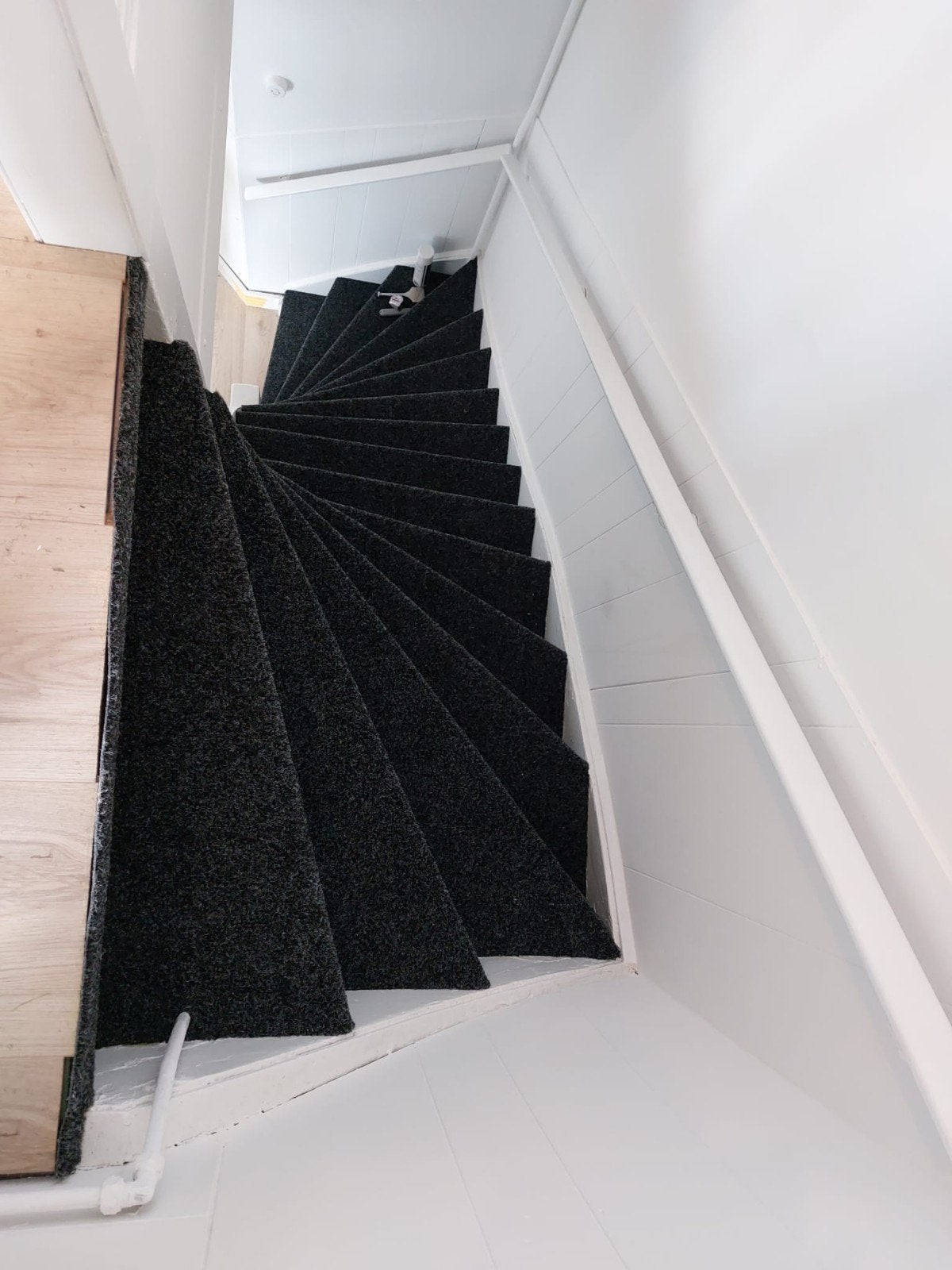 Trap bekleden door de vakman  keuze uit vele mogelijkheden, Huis en Inrichting, Stoffering | Vloerbedekking, Ophalen, Nieuw, Tapijt