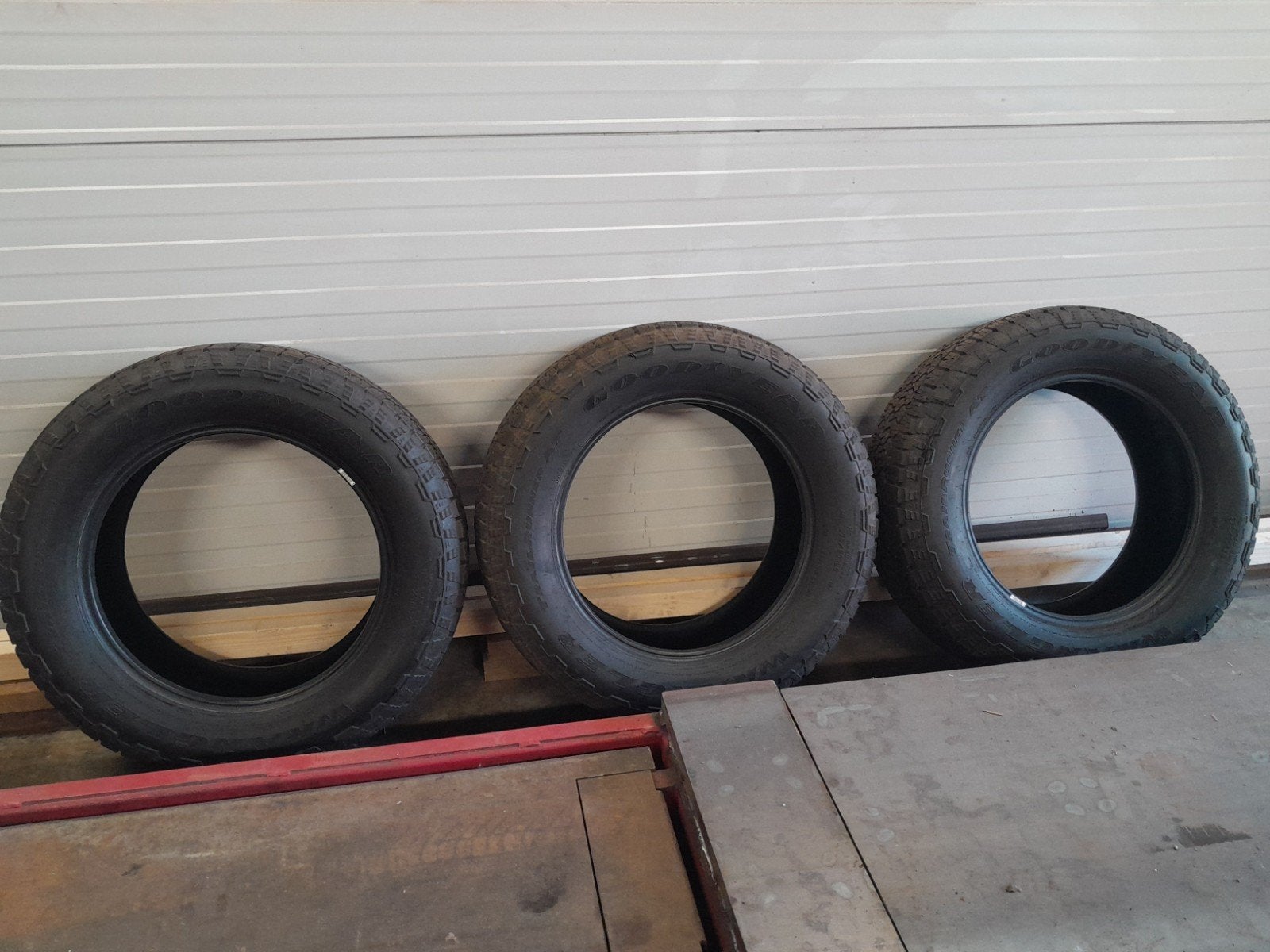 3x Goodyear Wrangler all terrain 4x4 banden 275/60 R20 Dodge, Ophalen, Gebruikt, 275 mm, Band(en)