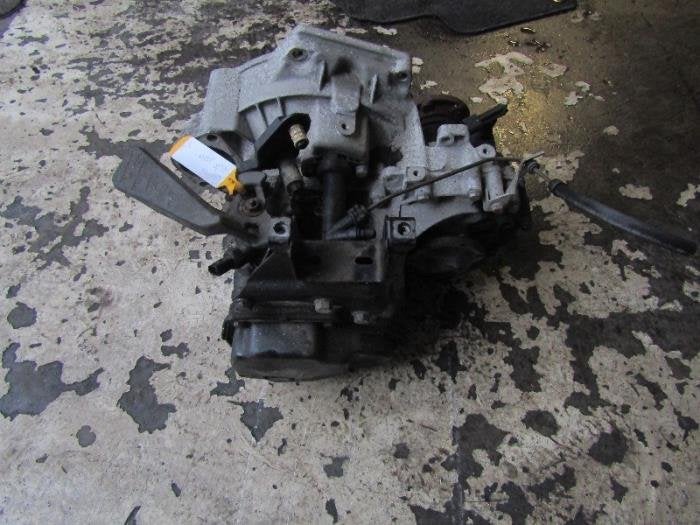 Versnellingsbak van een Volkswagen Polo, Auto-onderdelen, Transmissie en Toebehoren, Volkswagen, Gebruikt, 3 maanden garantie