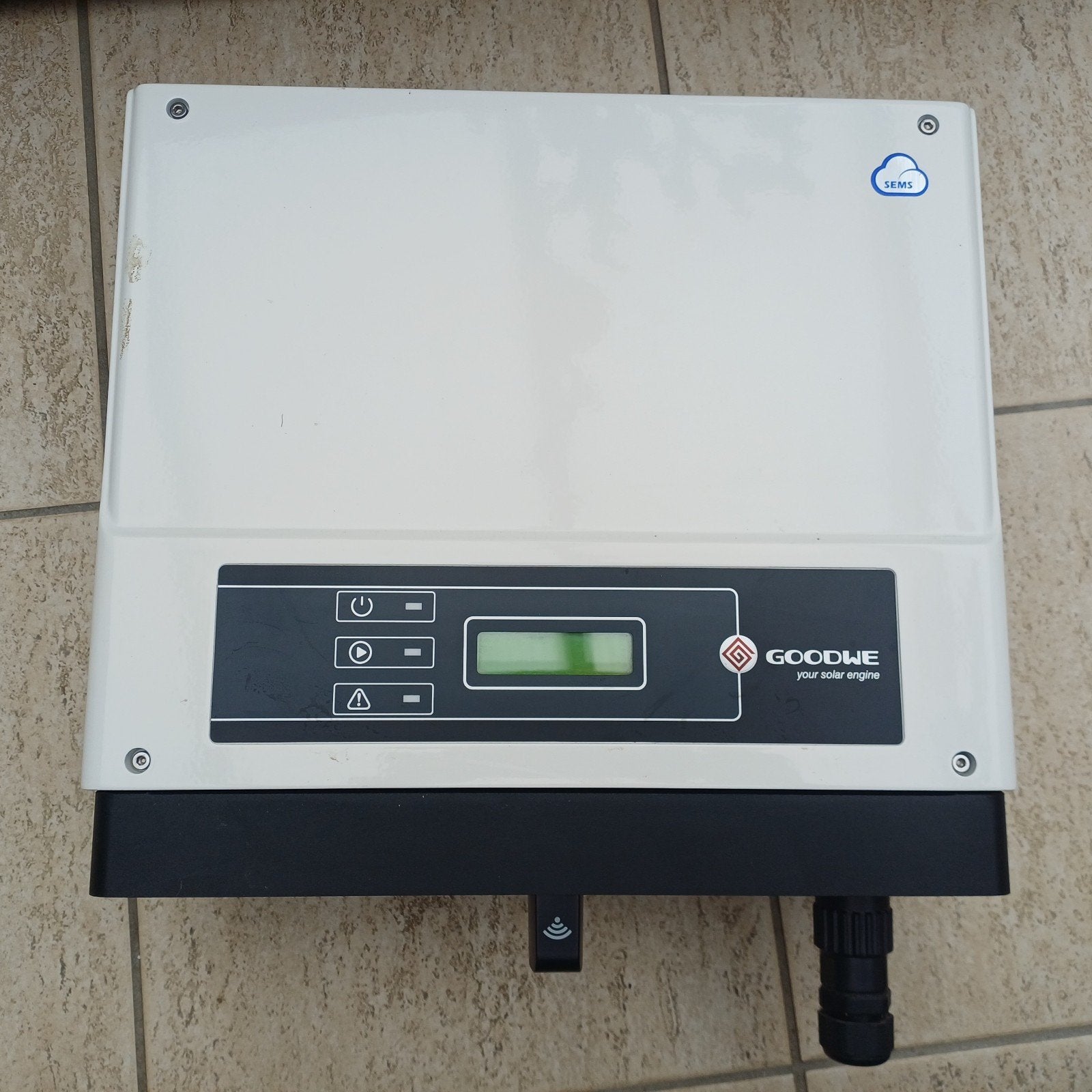 Omvormer zonnepanelen Goodwe GW1000'NS, Doe-het-zelf en Verbouw, Ophalen of Verzenden, Gebruikt, Overige merken, Overige typen