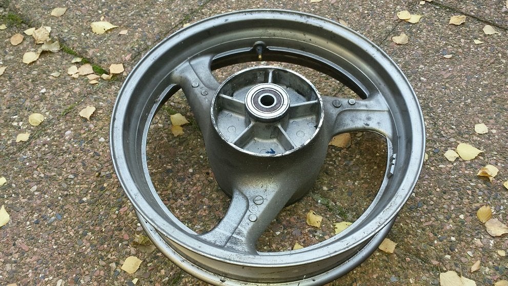 Honda XL1000V Varadero achterwiel 17 Inch + remschijf, Verzenden