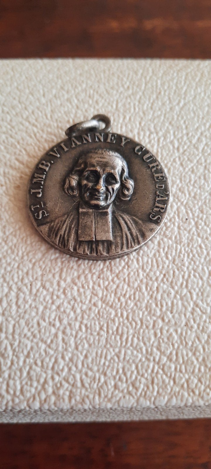 Antieke Medaille St. J.M. Vianney en St. Christoffel, Ophalen of Verzenden