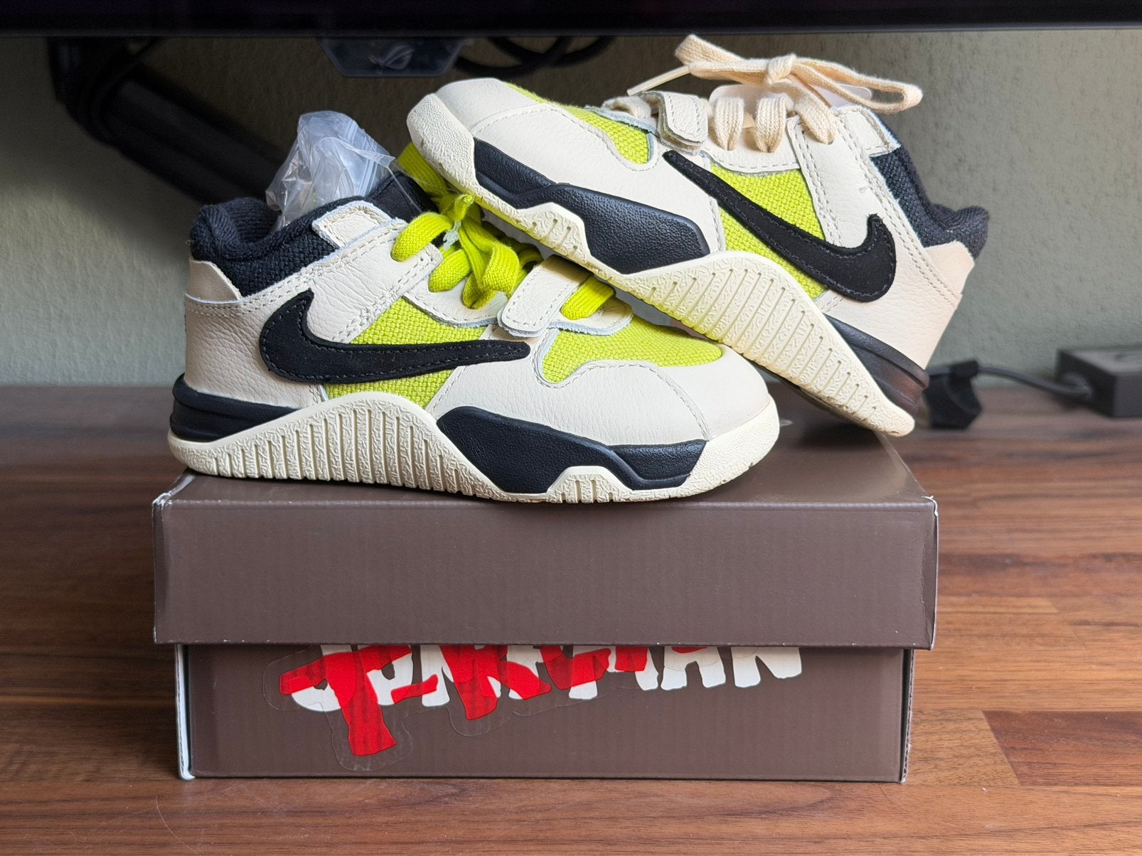 Jordan Jumpman Jack TR Travis Scott Bright Cactus (TD) 26, Jongen of Meisje, Schoenen, Nieuw, Ophalen of Verzenden