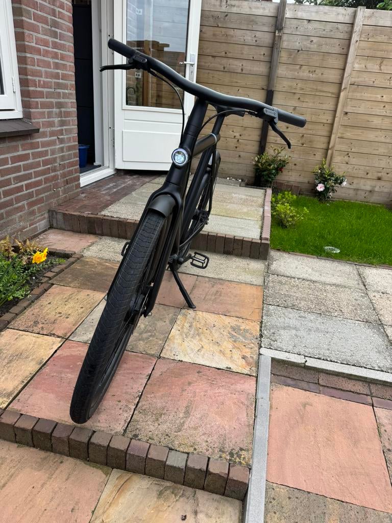 Zwarte vanmoof S3, Fietsen en Brommers, Ophalen, Zo goed als nieuw