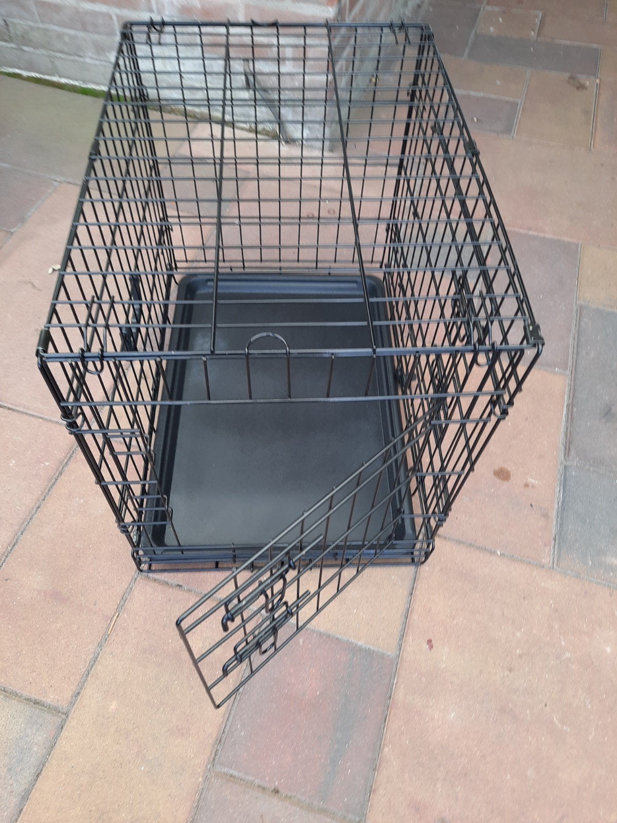 Zwarte honden bench 60 bij 45 cm alleen ophalen, Ophalen, Zo goed als nieuw